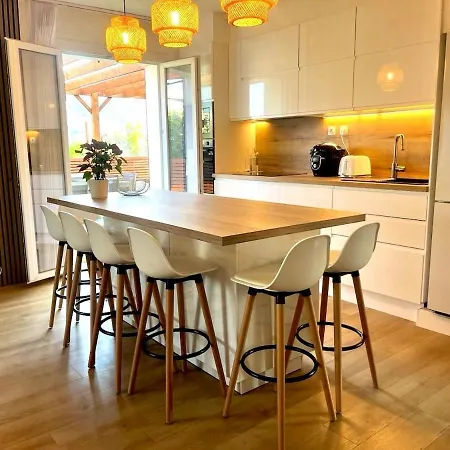 Apartment Chez Clement Hyeres